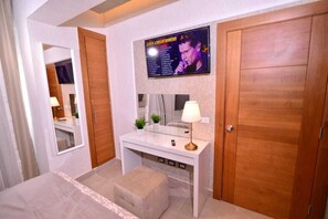 1 多间卧室、WiFi