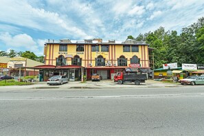 Mặt tiền nơi lưu trú