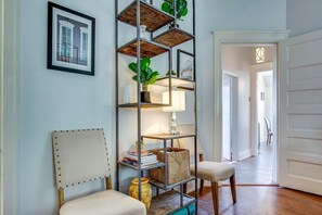 Interior - The Bonnycastle 6BR New Orleans Speakeasy Hot Tub, Private Backyard & Playground (Louisville)