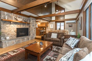 Smart TV, fireplace, ping pong