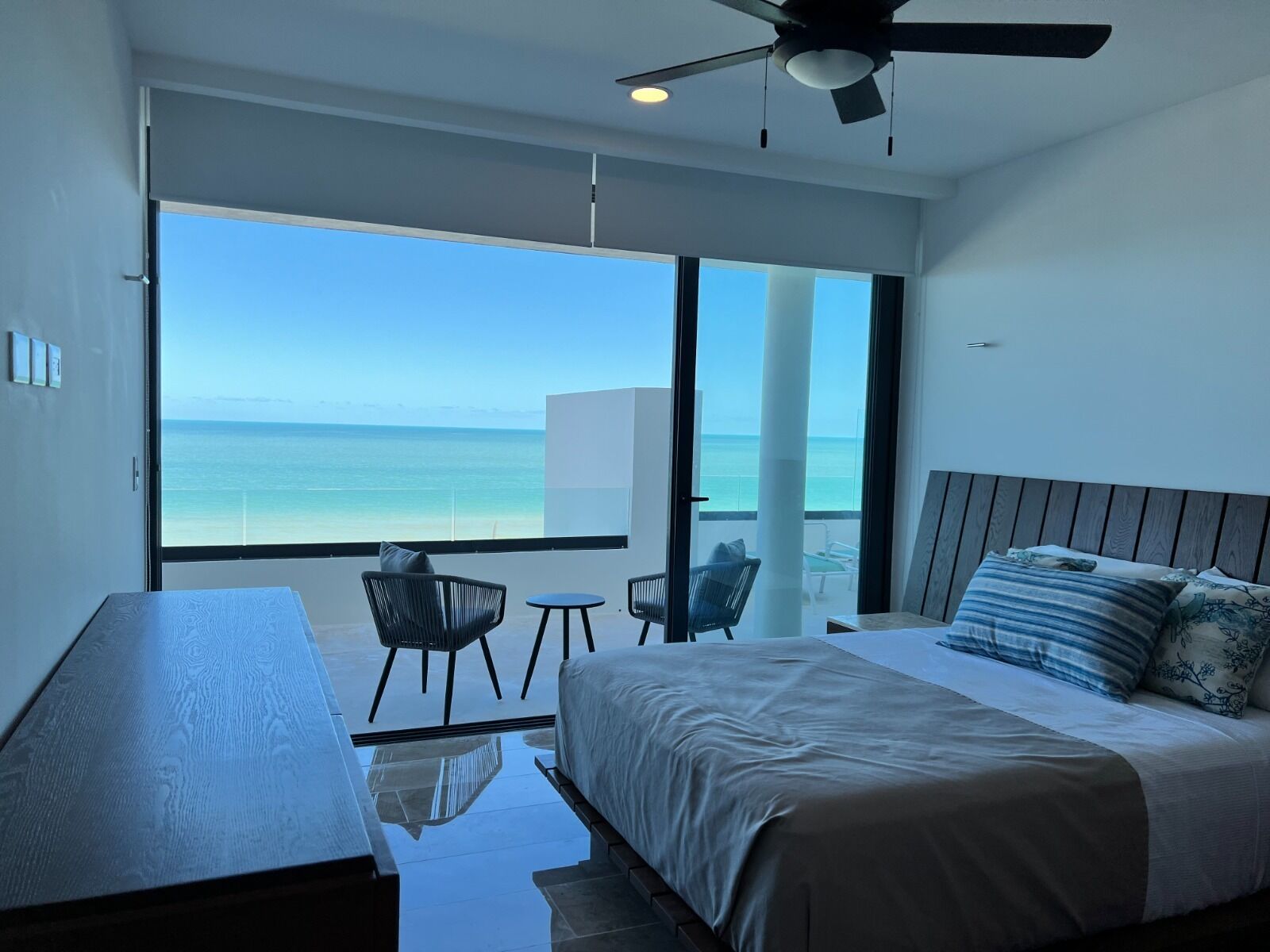 5 soverom, strykejern/-brett, wi-fi (inkludert) og sengetøy