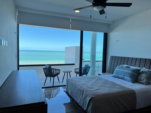 Turena 304, Luxury Beachfront condo w/private pool/hot tub and breathtaking view