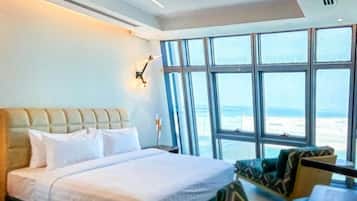 Minibar, desk, soundproofing, iron/ironing board