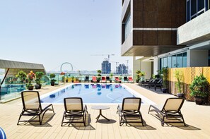 Una piscina cubierta