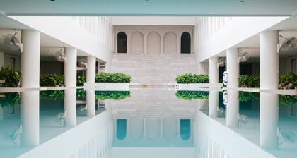 Away Bangkok Riverside Kene