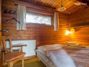 3 Schlafzimmer, Reisekinderbett, Internetzugang, Bettwäsche