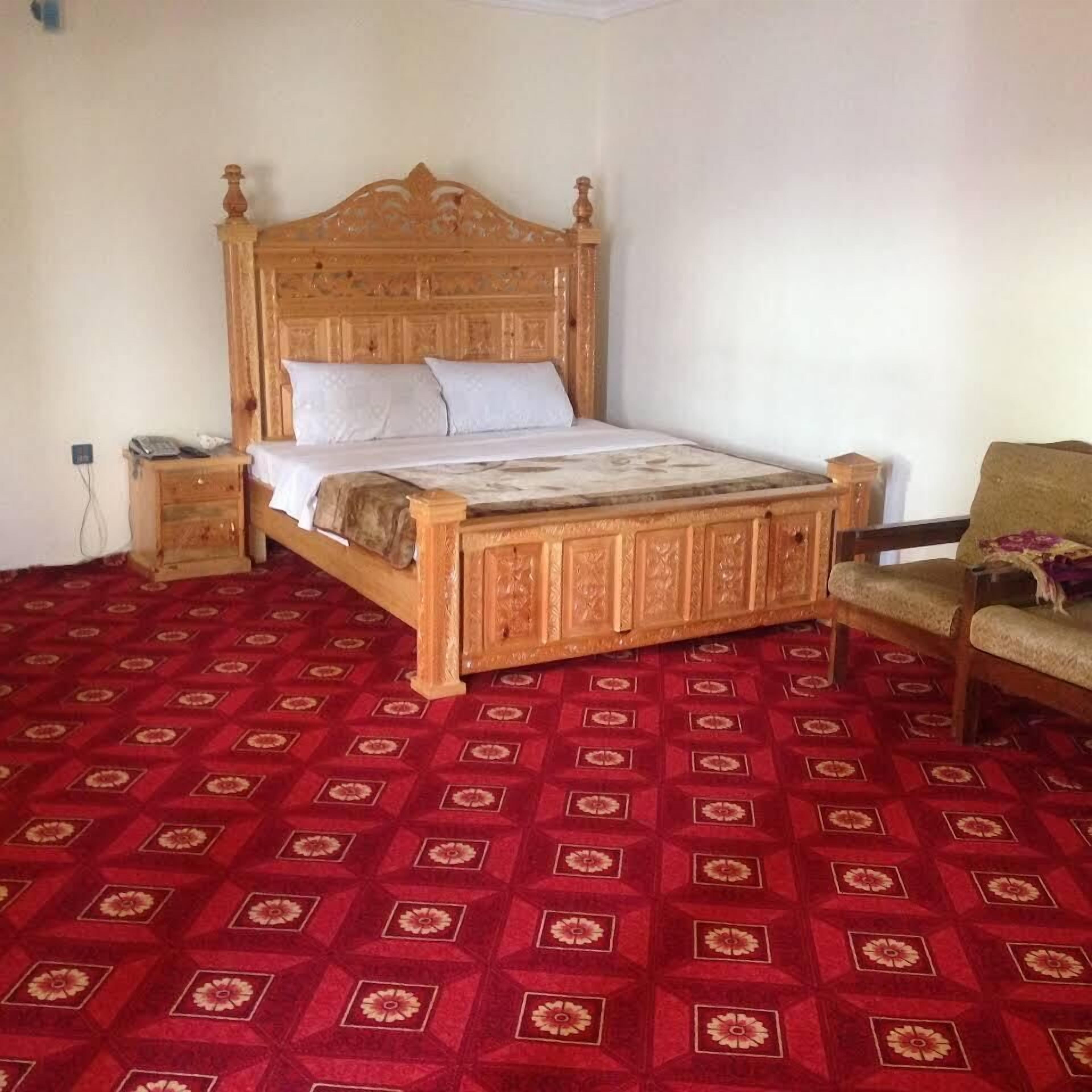 Standard Double Room | Free WiFi, bed sheets