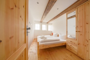 4 chambres, bureau, fer et planche à repasser, Wi-Fi gratuit