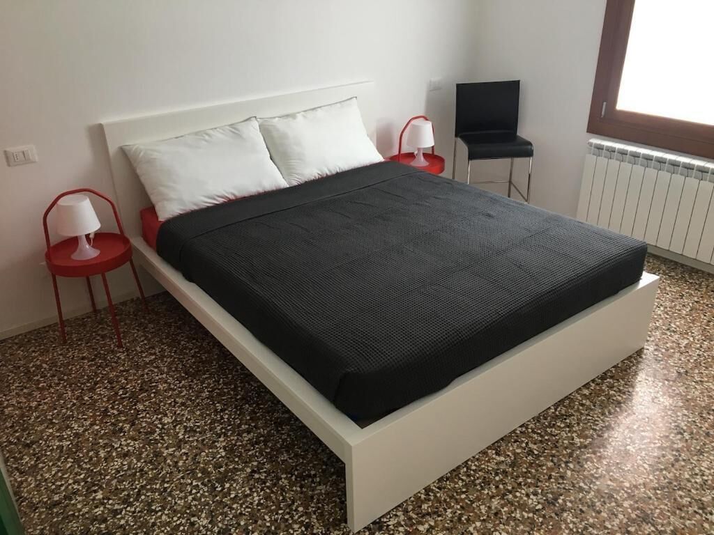 1 bedroom, iron/ironing board, WiFi (free), bed sheets