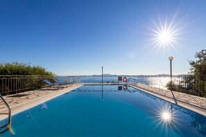 Outdoor pool, pool loungers - Villa Katina - private pool & sea view (Corfu)