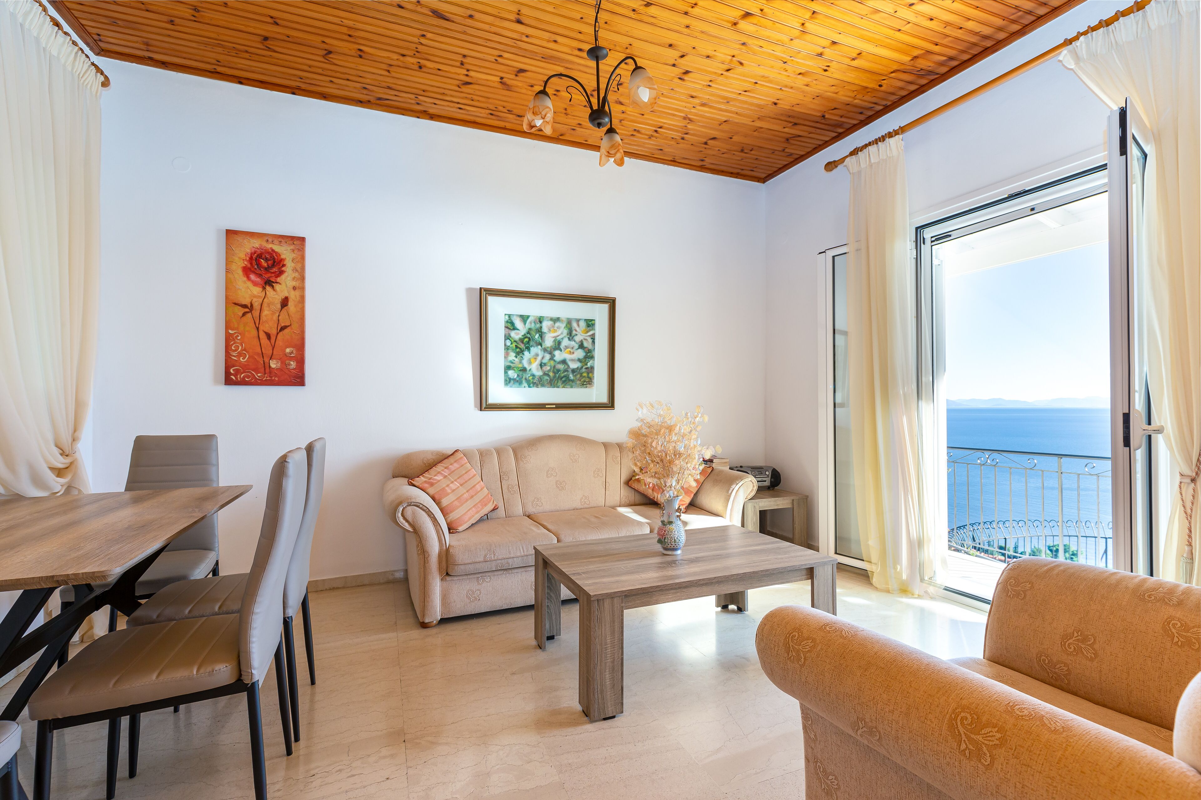 Panoramic Villa | Living area | 32-inch Smart TV with satellite channels, TV, DVD player