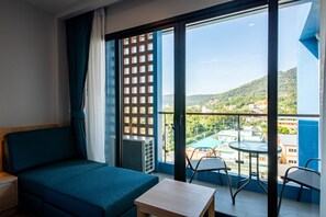 Deluxe Double or Twin Room | Minibar, in-room safe, individually decorated, desk - Golden Paradise Hotel (Karon)