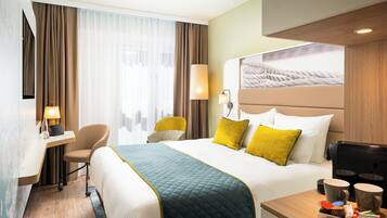 Habitación Confort | Caja de seguridad en la habitación, escritorio y insonorización