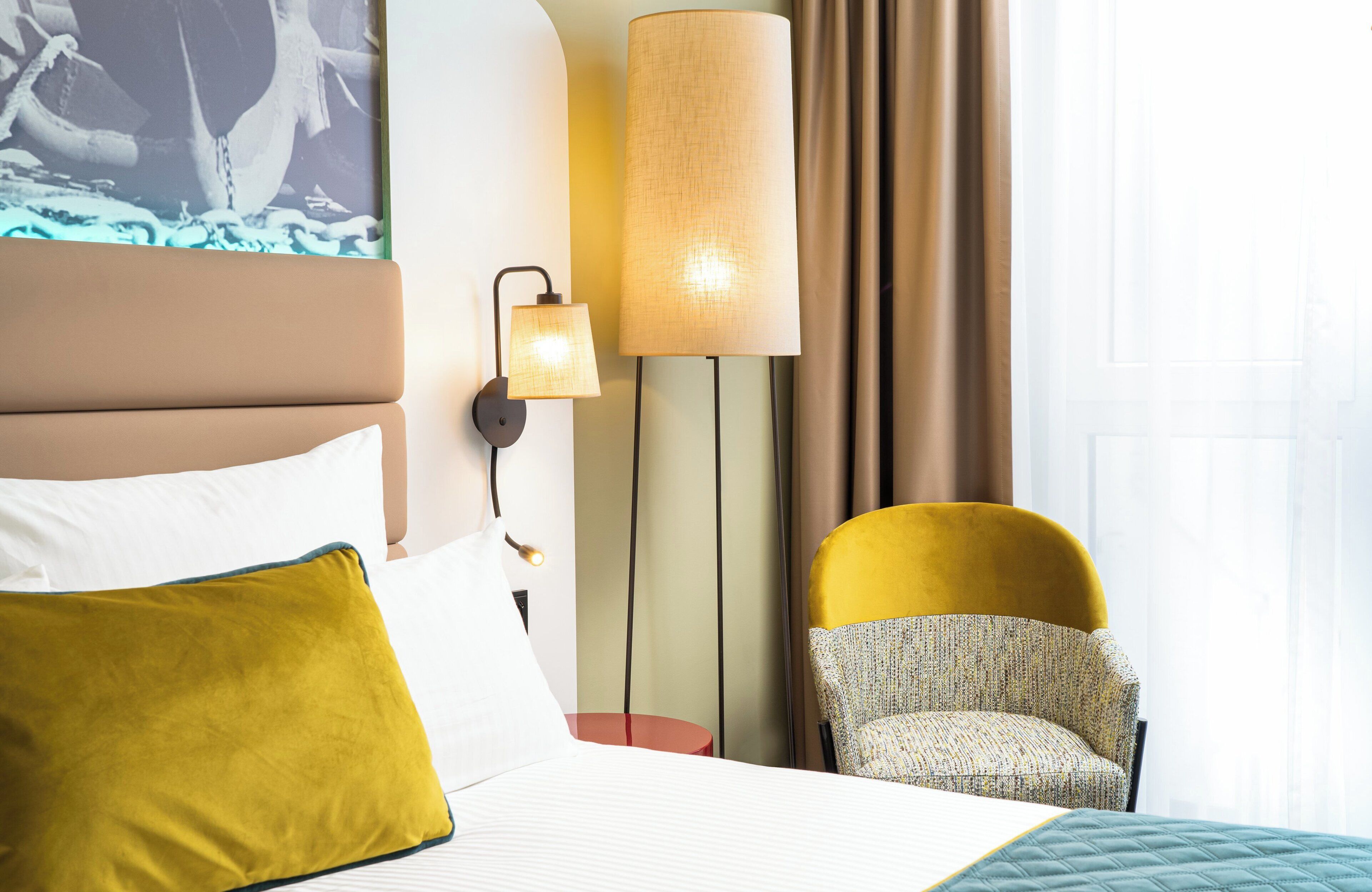 comfort room | in-room safe, desk, soundproofing, free cots/infant beds