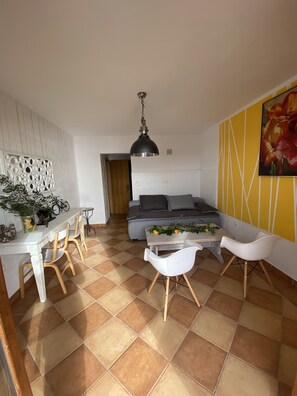 Living area - STEPHADOR APARTMENT  (Okrug Gornji)