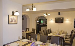 Restaurant - Hotel Hanul Domnesc (Sacele)