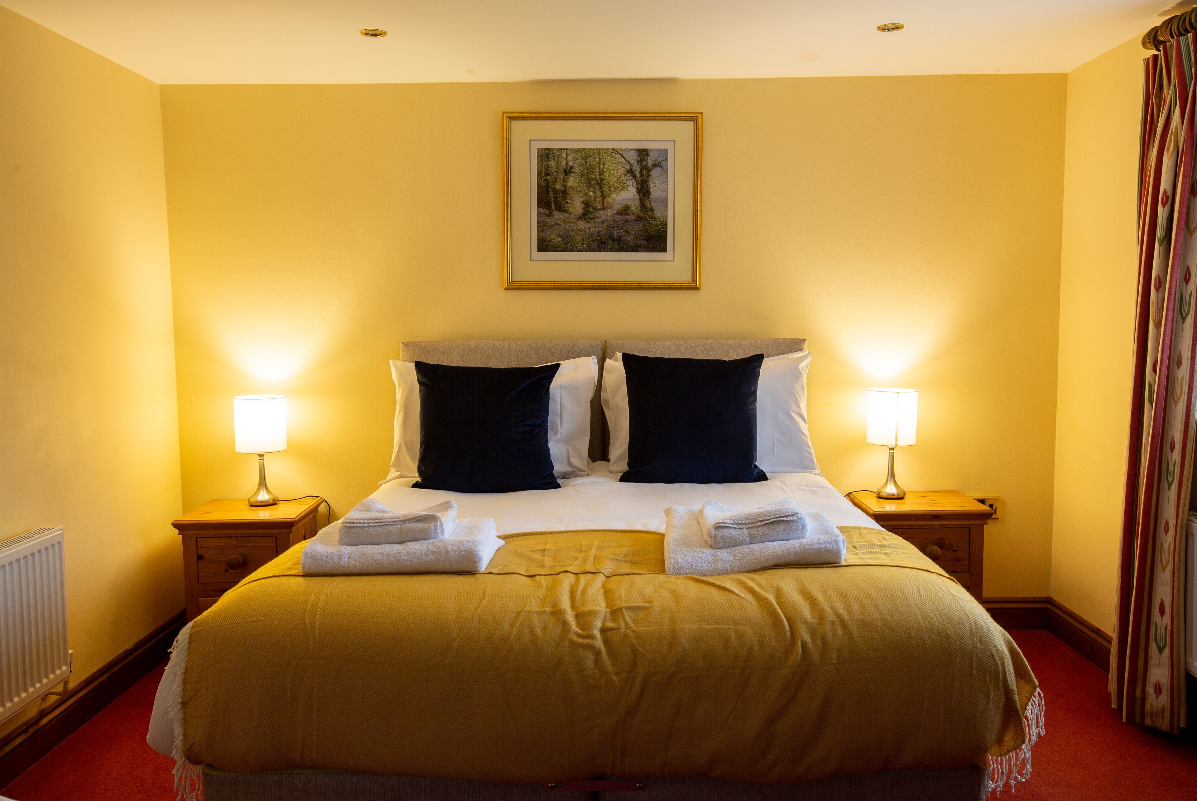 family quadruple room | desk, laptop workspace, soundproofing, travel cot