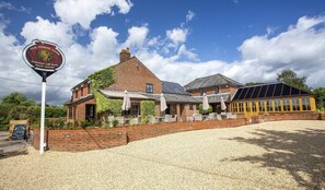 Fachada de la propiedad