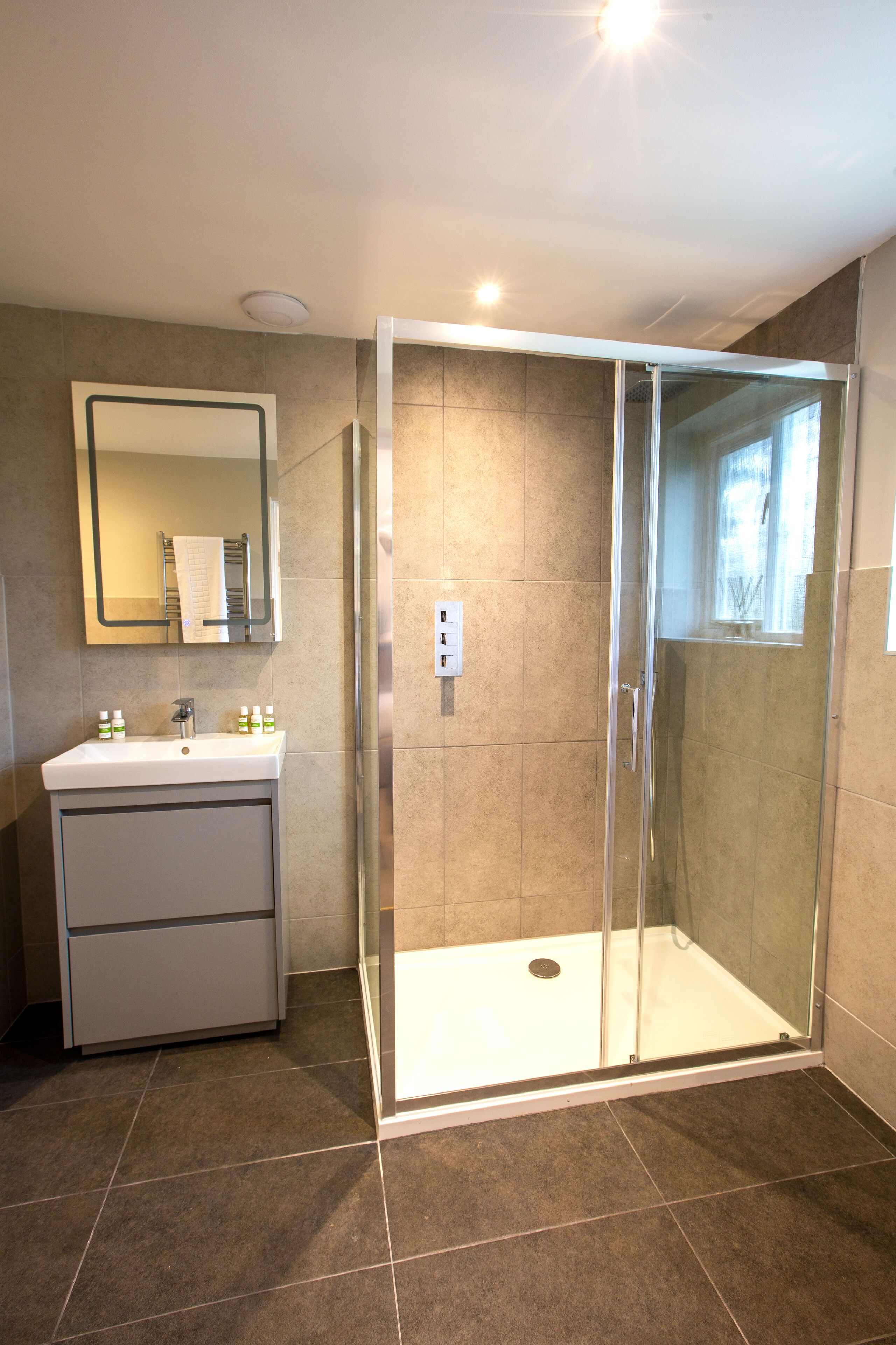 standard double or twin room | bathroom | free toiletries, hair dryer, towels, soap