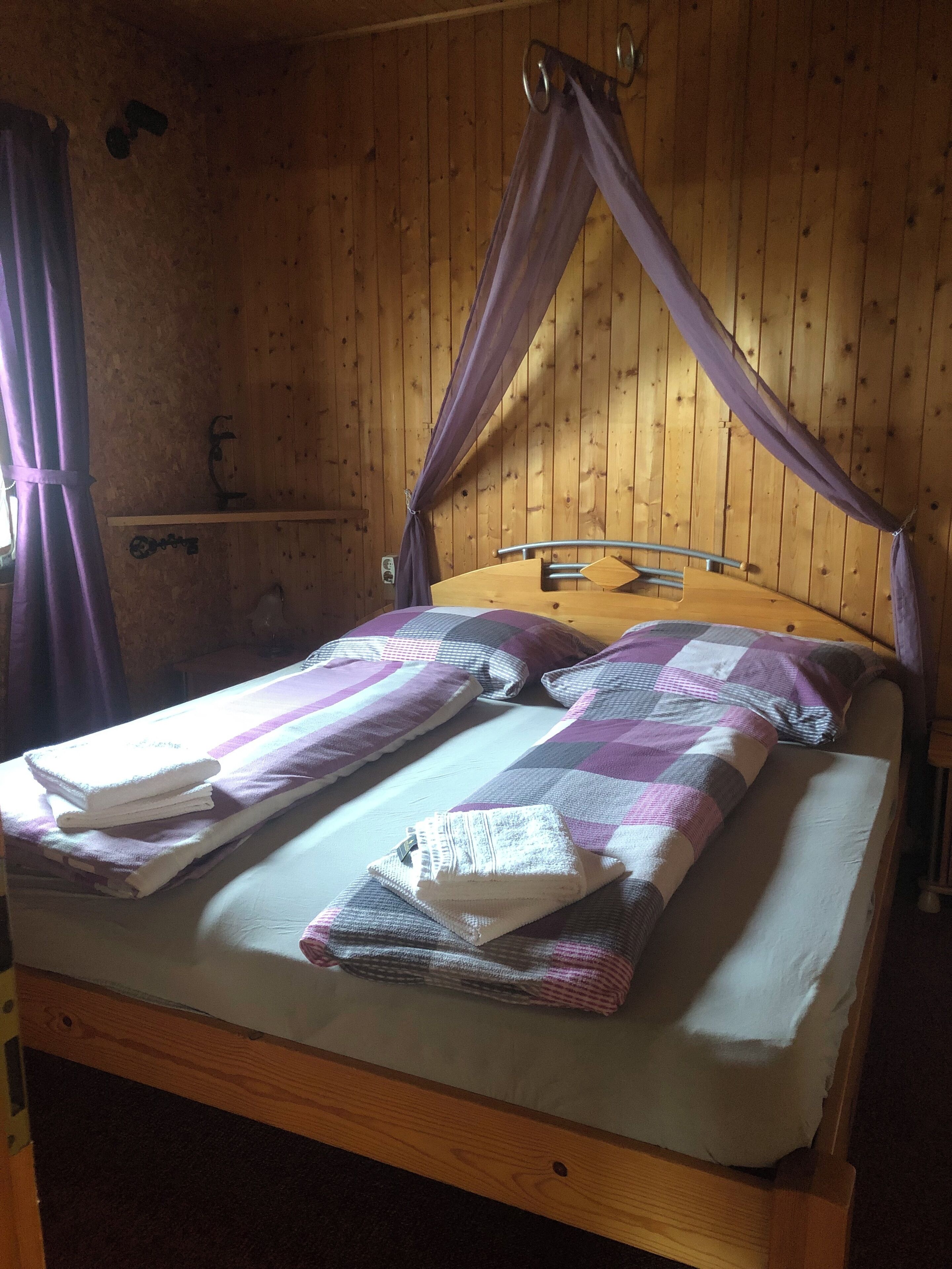2 chambres, Wi-Fi gratuit, draps fournis