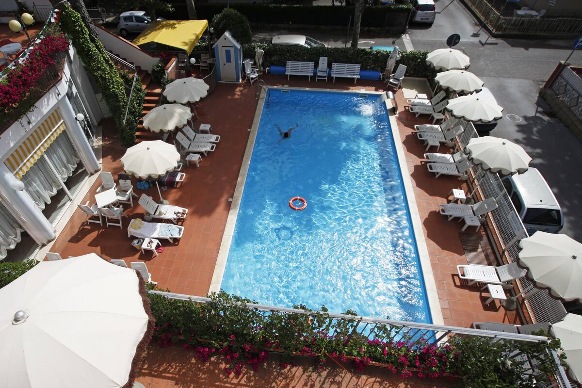 Standard Single Room, Pool View | Balcony view