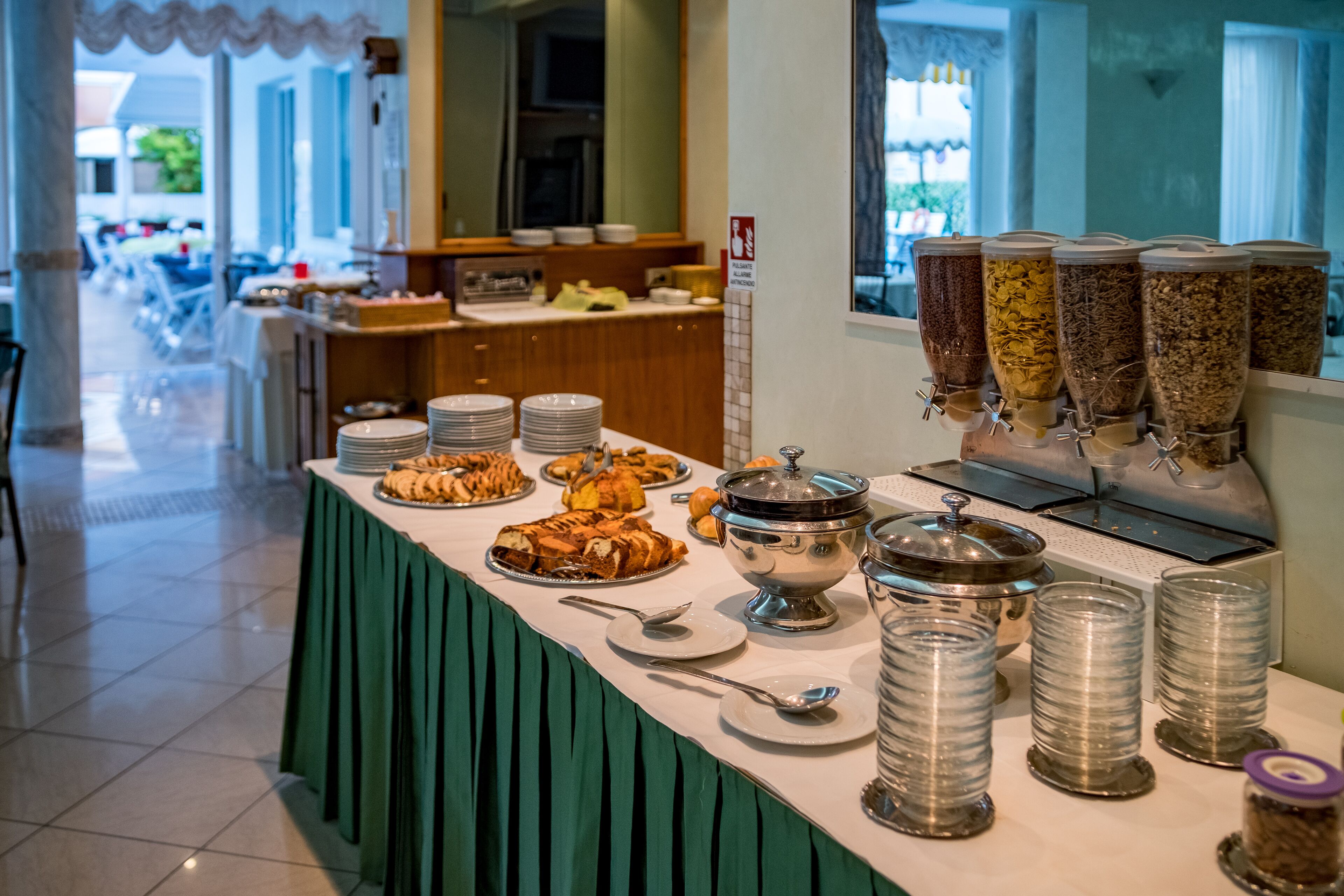 Daily buffet breakfast for a fee