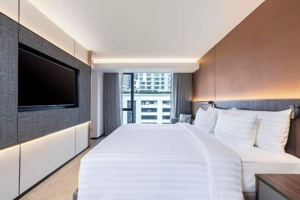 In-room safe, desk, laptop workspace, blackout curtains