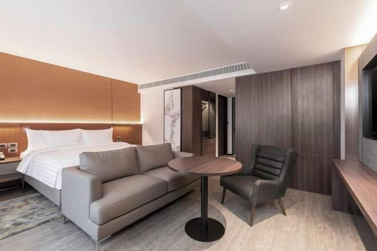 In-room safe, desk, laptop workspace, blackout curtains