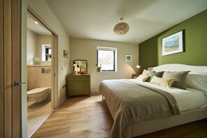 2 chambres, fer et planche à repasser