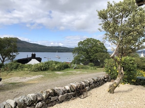 Property grounds - The Moorings, overlooking Loch Fyne - sleeps 4 guests  in 2 bedrooms (Cairndow)