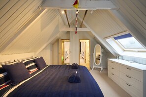 2 عدّة غرف نوم ومكواة/لوح كي