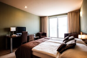 Minibar, in-room safe, desk, laptop workspace