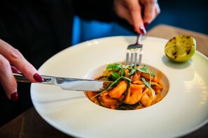 Dining - The Binsted Inn (Alton)
