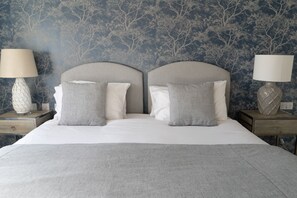 Se sirven desayunos y cocina británica (con vistas al jardín) 