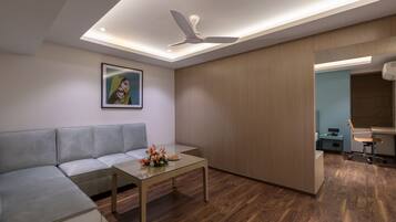 Studio Suite | Premium bedding, free WiFi, bed sheets
