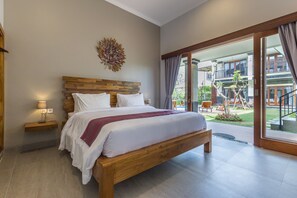 Standard Room | In-room safe, desk, free WiFi, bed sheets - Ayuna Suites Canggu (Canggu)