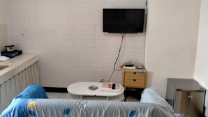 Apartment, 2 Bedrooms - Cinere Resort Apartment By Celebrity Room (Depok)