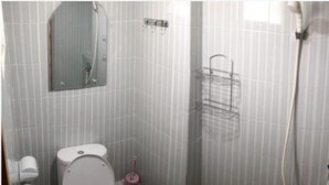 Bathroom - Cinere Resort Apartment By Celebrity Room (Depok)