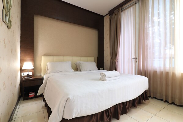 Executive Double Room | Desk, free WiFi, bed sheets - I Residence Bandung (Bandung)