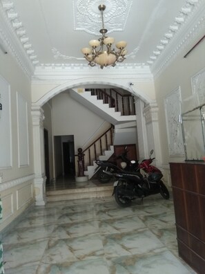 Hallway - Happy Hotel Binh Chanh (Ho Chi Minh City)
