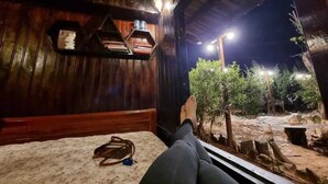 Kamar Double Klasik untuk 1 Orang, Bebas Asap Rokok, pemandangan gunung | Meja kerja, Wi-Fi gratis, dan didekorasi berbeda-beda