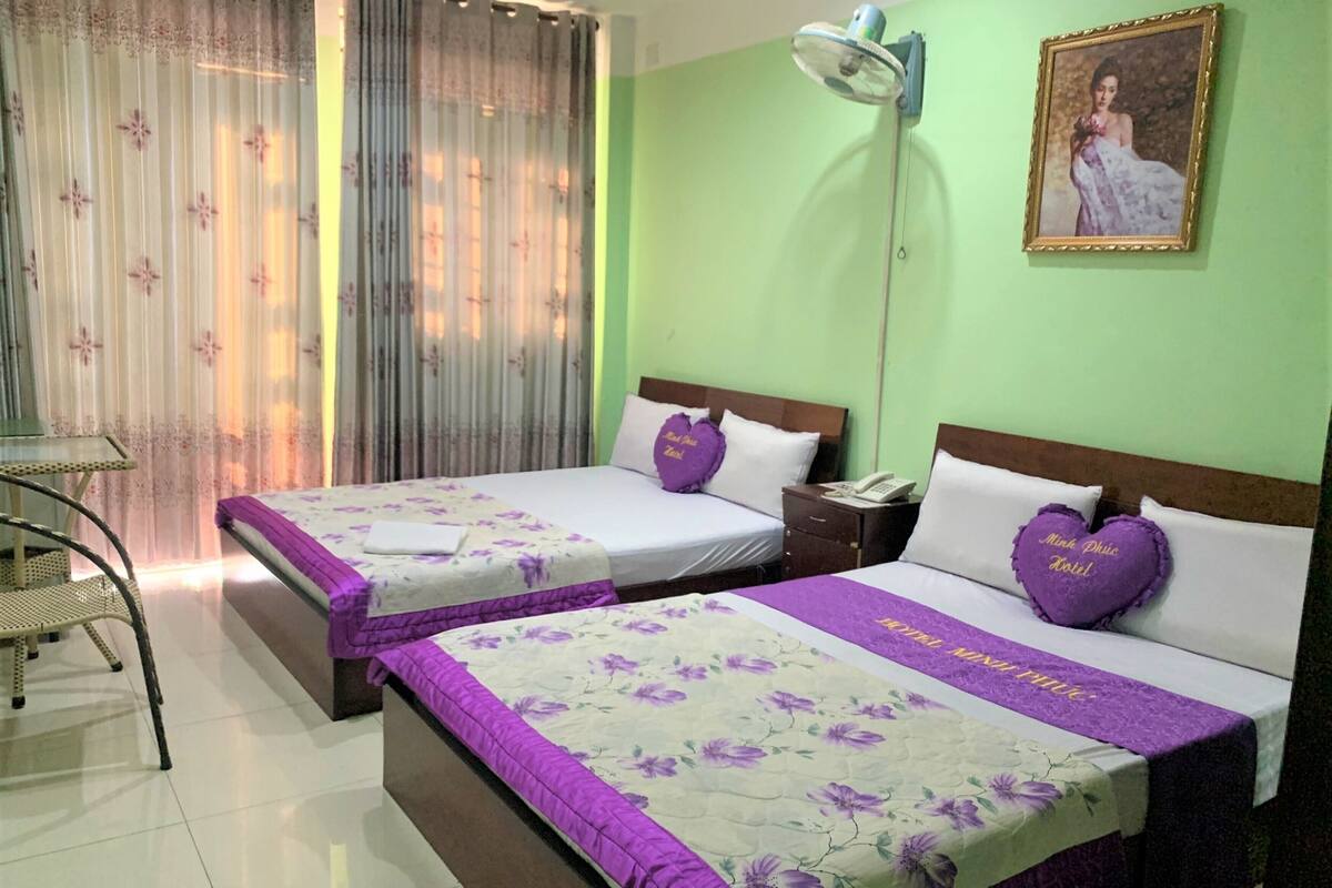 Family Double Room | Minibar, desk, free WiFi, bed sheets