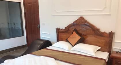 Nam Phong Hotel
