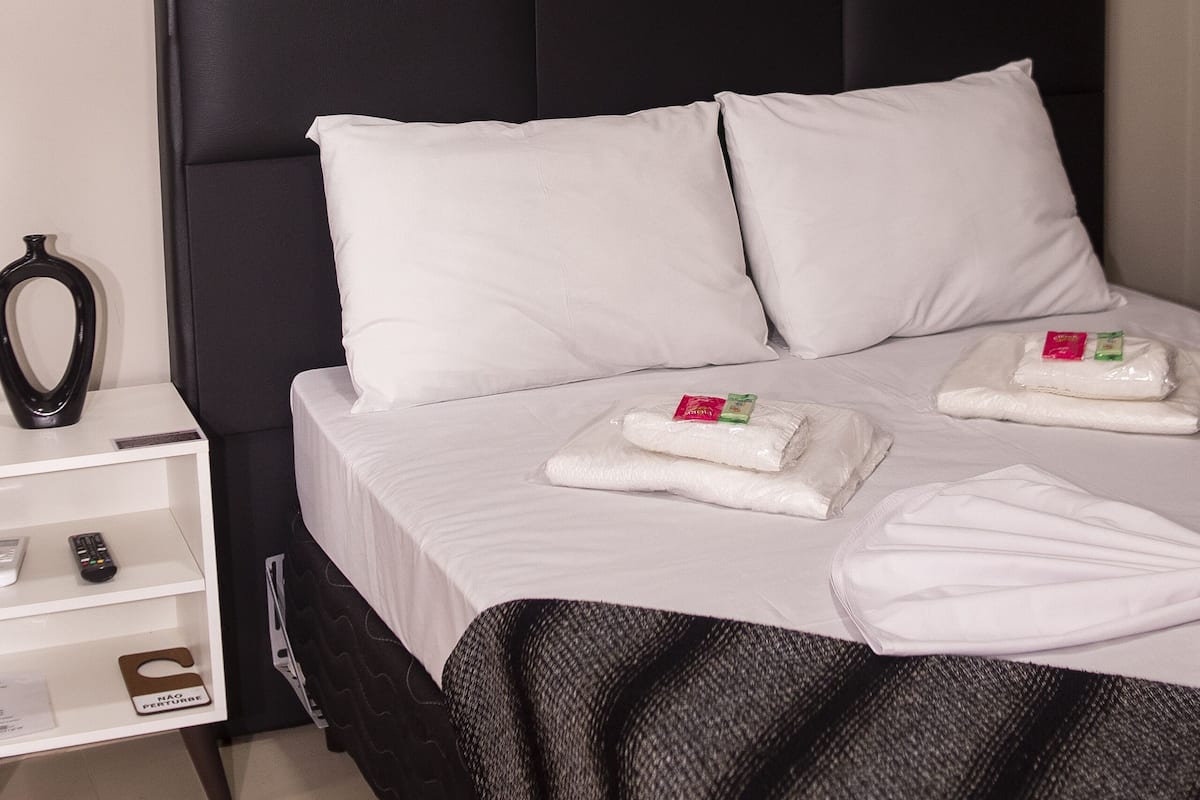 EXECUTIVO CASAL | Minibar, ljudisolering, gratis wi-fi och sängkläder