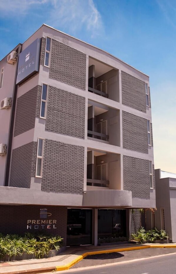 Exterior - Premier Hotel (Votuporanga)