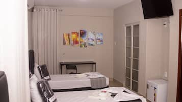Superior Triple Room | Minibar, soundproofing, free WiFi, bed sheets