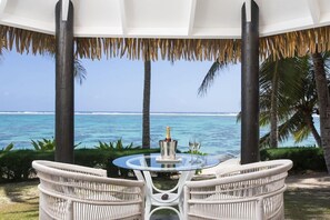 Khu ẩm thực ngoài trời