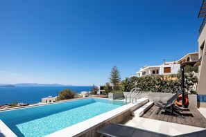A heated pool - Omnia Villa II - Heated* pool & dazzling seaview! (Chania)