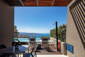 Outdoor dining - Omnia Villa II - Heated* pool & dazzling seaview! (Chania)