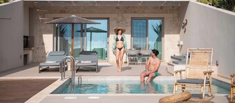 Villa Vista Free* Heated pool & dazzling Seaview!